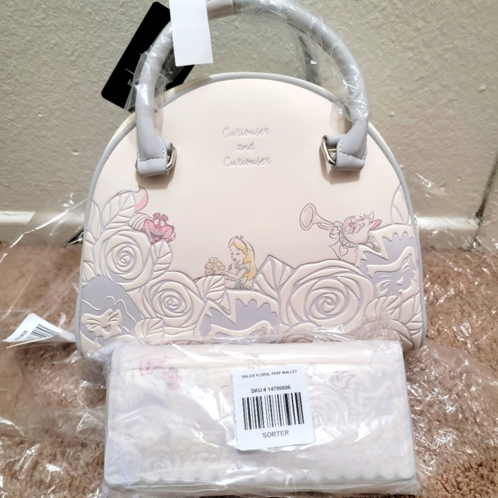 Loungefly Alice in Wonderland